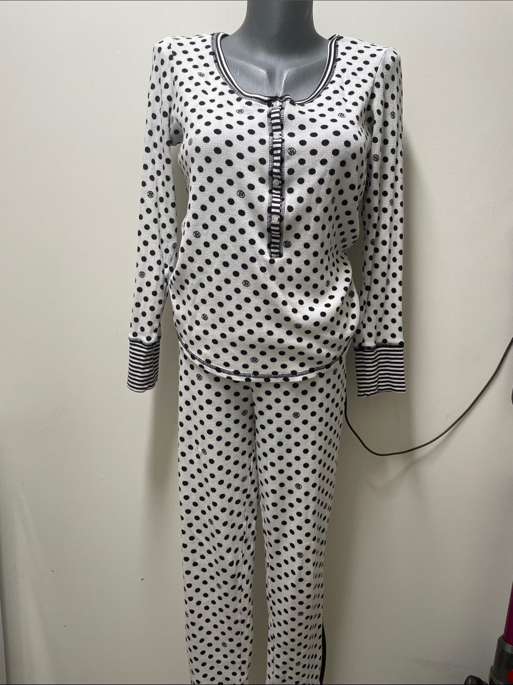 Victoria's Secret Black & White Polka Dot Long Sleeve Pajama Set
